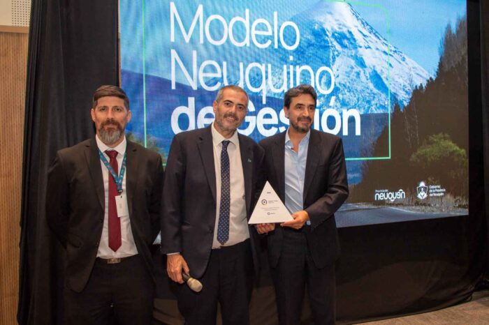 San Martín de los Andes participó del 1º Congreso Provincial de Turismo de Neuquén y recibió un reconocimiento por su gestión en calidad turística