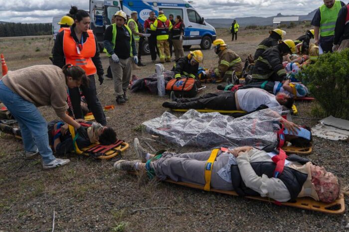 Simulacro de accidente aéreo en el Aeropuerto Chapelco: éxito en la coordinación interinstitucional