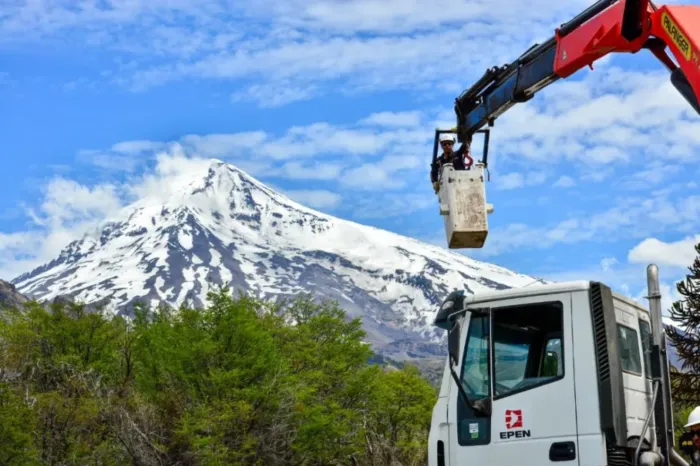 Región de los Lagos del Sur: La Provincia extiende el tendido eléctrico hacia el Paso Mamuil Malal