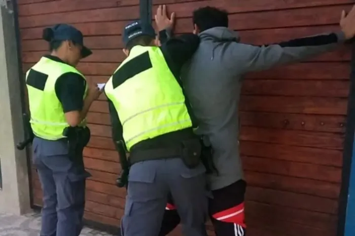 Combate al delito: La policía refuerza la seguridad ciudadana con megaoperativos espontáneos en Neuquén