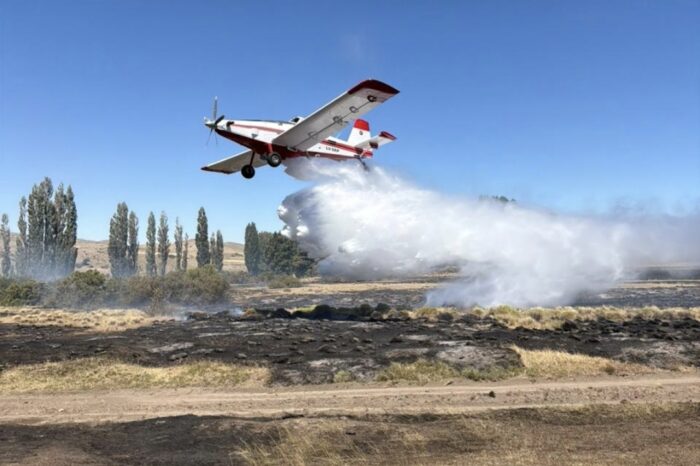 Incendio forestal en Estancia Chacayal: "Contenido" (VIDEO)