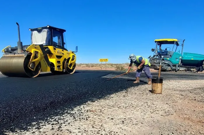 Avanza la repavimentación de rutas claves para la producción y el turismo neuquino