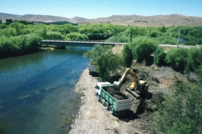 Importante inversión en obras hídricas en toda la provincia
