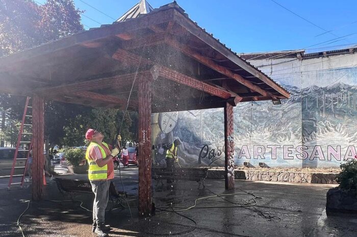 El municipio refuerza tareas de limpieza y mantenimiento en distintos espacios públicos de la ciudad