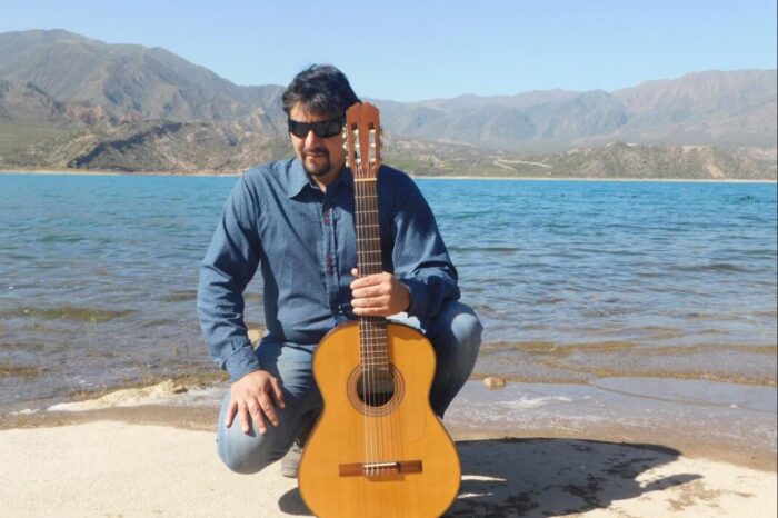 “Canción de cuna y espinas” el primer adelanto de “Urbano”, el nuevo disco de Alejandro Sicardi