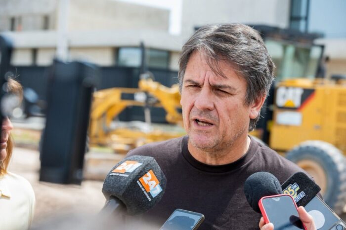 Gaido recorrió Rincón del Río y celebró el importante avance de las obras de asfalto y pluviales del barrio