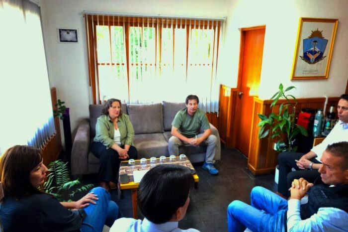 El ministro Jorge Tobares visitó Junín de los Andes y ratificó el acompañamiento del Gobierno provincial