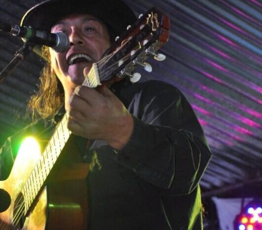 Dolor en la cultura musical de Junín de los Andes: falleció Carlos González “El Tigre” (Carlitos)