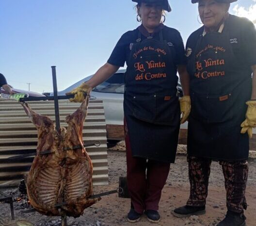 Pasadas las 23 hs: anuncian ganadoras y menciones especiales del 3° Encuentro de Mujeres Asadoras de Chivo