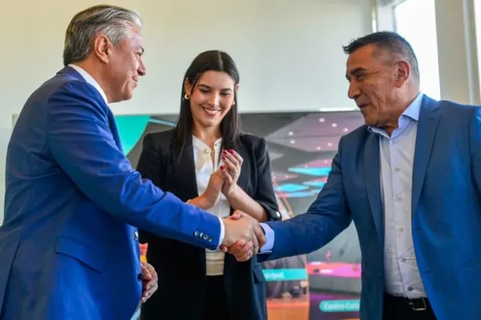 Provincia y municipio fortalecen la infraestructura eléctrica y el Parque Solar de Cutral Co
