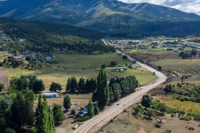 Conectividad vial: La ruta de acceso al Lago Lolog ya registra un 25 por ciento de avance