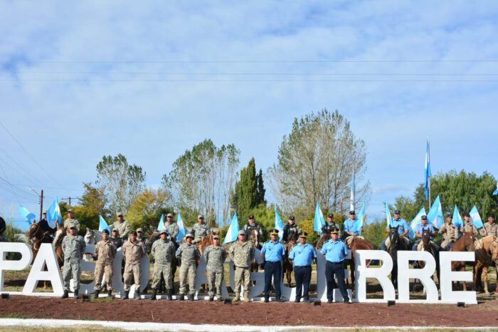 Personal de la Brigada Rural y Abigeato Zona Sur participó en los homenajes a los Héroes de Malvinas y a Jorge “Moncho” Águila en Picún Leufú y Paso Aguerre