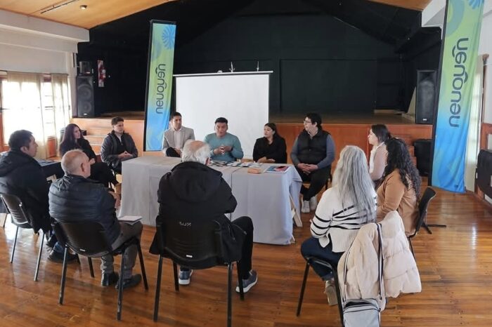 “Comunidad en Acción”: Se realizó en Junín de los Andes un taller de Ceremonial y Protocolo junto a referentes religiosos