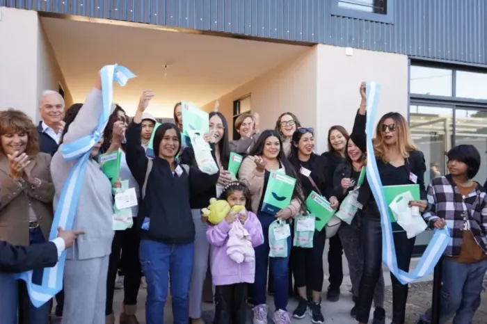 La Provincia entregó ocho viviendas para mujeres en situación de violencia
