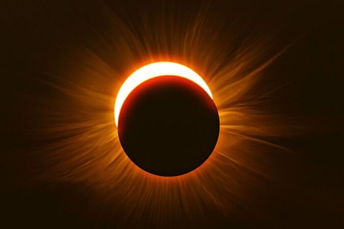 Llega el eclipse solar más largo del siglo: el día se convertirá en noche durante más de 6 minutos