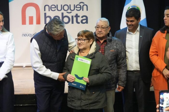Escrituras para las familias: después de más de 30 años de espera, vecinos de junín de los andes recibieron sus títulos de propiedad