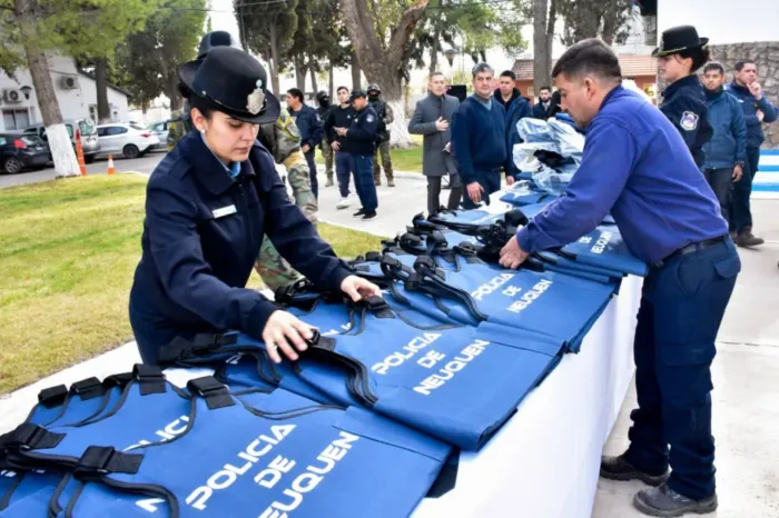 La Provincia comprará uniformes policiales por más de $708 millones