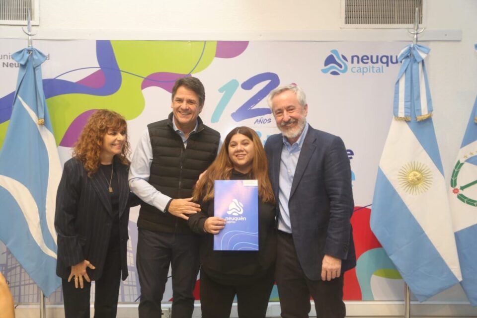 Más familias neuquinas avanzan hacia la escritura de sus lotes