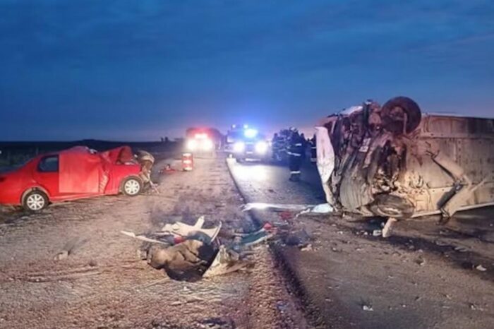 Córdoba: dos muertos tras el choque entre un auto y un minibús que trasladaba a un equipo de fútbol infantil