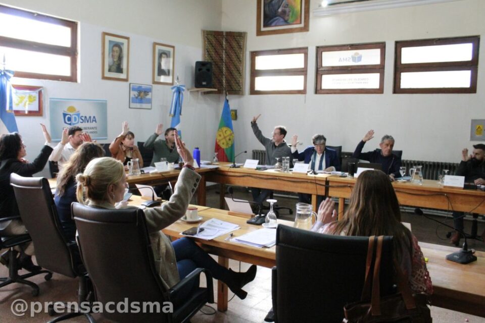 El Concejo Deliberante trató dos presentaciones contra el intendente municipal