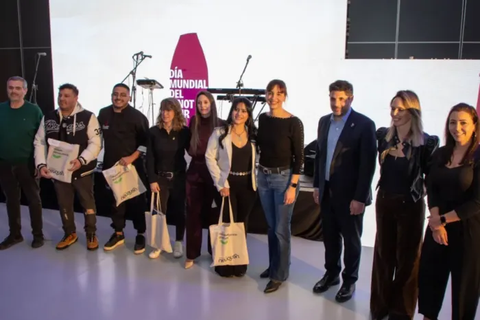 Vitivinicultura neuquina: Más de 2.000 personas celebraron con La Noche del Pinot