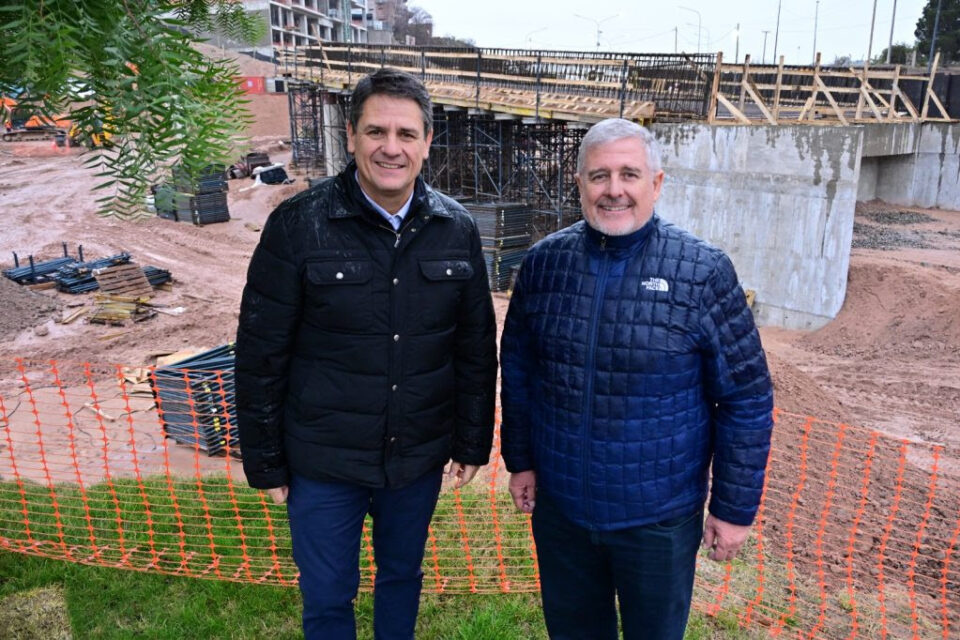 Gaido recorrió la obra del Acceso Norte y anunció que en 20 días estará lista la primera rama del nuevo puente