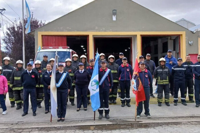 Cuando suenan las sirenas, salen los bomberos: el valor de quienes arriesgan todo por la comunidad