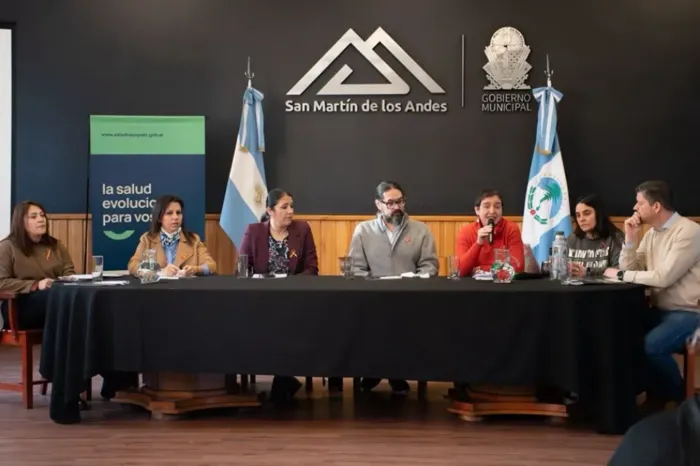 Mes de la prevención: Construir en comunidad para que nadie se sienta solo: una estrategia conjunta contra el suicidio