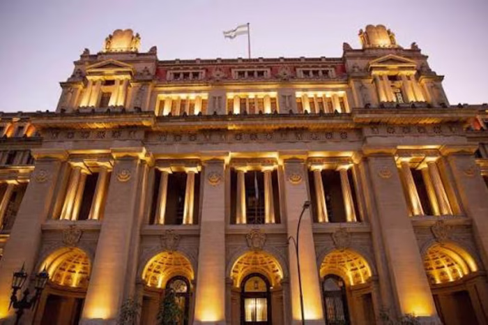 La Corte defendió su fallo sobre tierras y cuestionó los “discursos de odio”