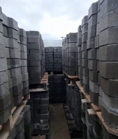 Junín de los Andes avanza con su plan vial histórico: adoquinó 6 cuadras, repavimentó 10 y tiene 73 más en marcha, comenzando por el barrio Lanín